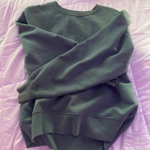 Aritzia TNA boyfriend crewneck